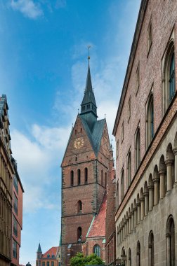 Hannover, Almanya 'nın Aşağı Saksonya eyaletinin başkentidir.).