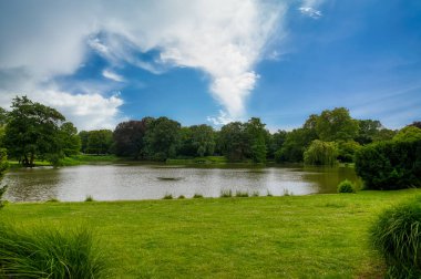 Hannover, Almanya 'nın Aşağı Saksonya eyaletinin başkentidir.).