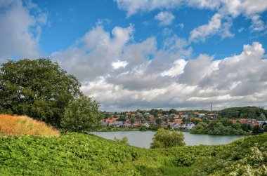 Kolding, Danimarka 'nın güneyinde, aynı adı taşıyan bir Danimarka limanıdır. Kolding belediyesinin ana şehridir..