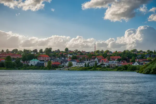 Kolding, Danimarka 'nın güneyinde, aynı adı taşıyan bir Danimarka limanıdır. Kolding belediyesinin ana şehridir..