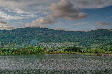 Kongens utsikt, Ringerike 'deki Hole belediyesinin başlangıç noktasıdır. Oslo ve Trondheim arasındaki eski hac rotası Krokleiva 'dan geçti.
