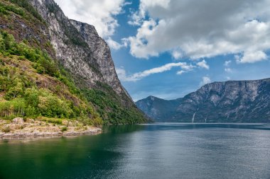 Gudvangen es un pueblo en el municipio de Aurland en el condado de Vestland, Noruega.