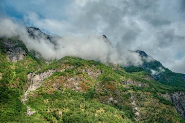 Gudvangen es un pueblo en el municipio de Aurland en el condado de Vestland, Noruega.