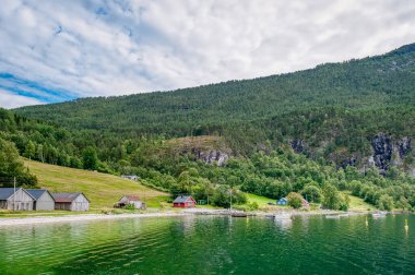 Kaupanger Norveç 'in Vestlandet bölgesinde Sogn og Fjordane eyaletine bağlı bir kasabadır..
