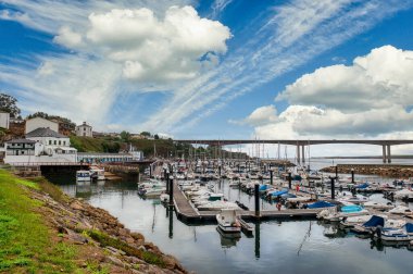Ribadeo İspanya 'nın Asturias Prensliği sınırında, Galiçya' nın kuzeydoğu köşesinde bulunan bir belediyedir..