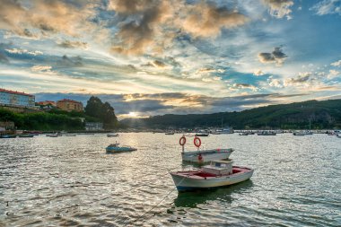 Mugardos, Galiçya 'nın La Corua eyaletinde, Ferrol bölgesinin güneybatısında yer alan bir belediyedir.