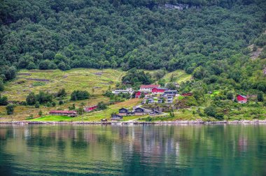 Geiranger, Norveç 'in batısında, Geirangerfjord' un önünde yer alan bir şehirdir..