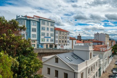 Ferrol, Galiçya 'nın La Corua eyaletinde yer alan bir şehirdir. Adının geçtiği bölgenin başkentidir. İspanya