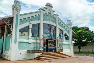 Ferrol, Galiçya 'nın La Corua eyaletinde yer alan bir şehirdir. Adının geçtiği bölgenin başkentidir. İspanya