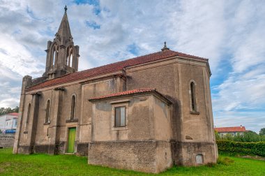 Mio İspanya 'nın Betanzos bölgesinde, La Corua ili' ne bağlı bir belediyedir.