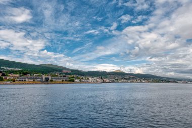 Molde, Norveç 'in Mre og Romsdal iline bağlı bir belediyedir.