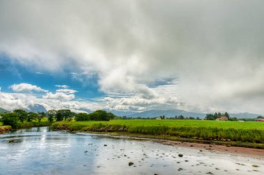 Farstad, Norveç 'in Vestlandet bölgesinde, Mre og Romsdal iline bağlı bir kasabadır.