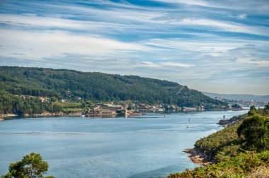 San Cristobal en Ares, İspanya 'nın La Coruna eyaletinde yer alan bir şehirdir.