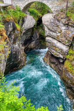 Valldalen, Norveç 'in Mre og Romsdal iline bağlı Fjord Belediyesi' nde bir vadidir. Norddalsfjorden 'in kuzeyinde yer alır.