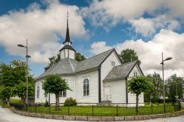 Stranda, Norveç 'in Vestlandet eyaletinde yer alan bir şehirdir.