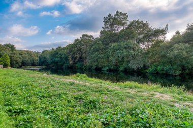 Zas, Galiçya 'nın otonom bölgelerinden biri olan Galiçya' nın La Corua ili ve Tierra de Soneira bölgesine bağlı belediyesi.