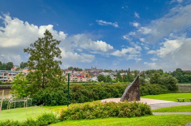 Trondheim (eski adı Nidaros ve Trondheim), Norveç 'in Trondelag ilinin merkezi kent.