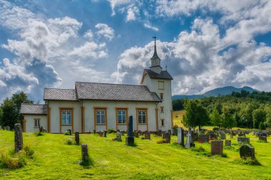 Valsofjord, Norveç 'in Mre og Romsdal ilçesine bağlı eski bir belediyedir..