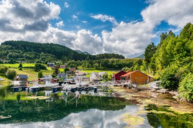 Valsofjord, Norveç 'in Mre og Romsdal ilçesine bağlı eski bir belediyedir..