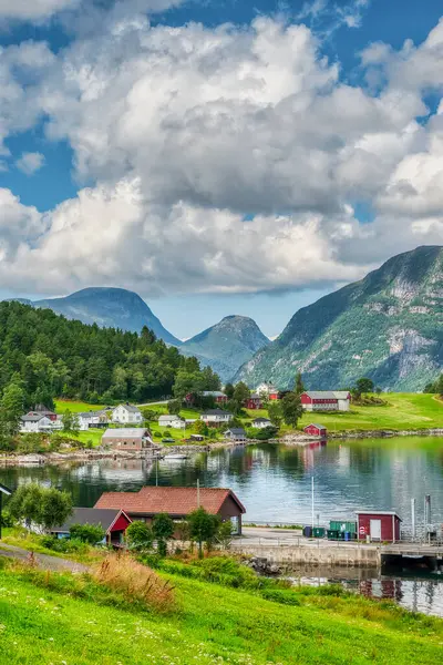 Valsofjord, Norveç 'in Mre og Romsdal ilçesine bağlı eski bir belediyedir..