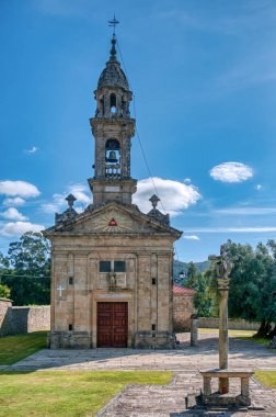 Ames, İspanya 'nın otonom bölgelerinden biri olan Galiçya' nın kuzeybatısında bulunan A Corua eyaletine bağlı belediyesi. Santiago de Compostela ile komşudur.