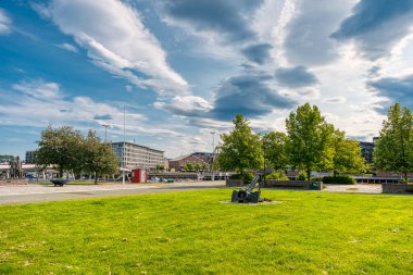 Trondheim (eski adı Nidaros ve Trondheim), Norveç 'in Trondelag ilinin merkezi kent.