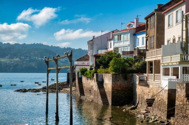 Ares, İspanya 'nın La Coruna eyaletinde yer alan bir belediyedir..