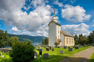 Valsofjord, Norveç 'in Mre og Romsdal ilçesine bağlı eski bir belediyedir.