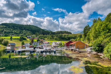 Valsofjord, Norveç 'in Mre og Romsdal ilçesine bağlı eski bir belediyedir.