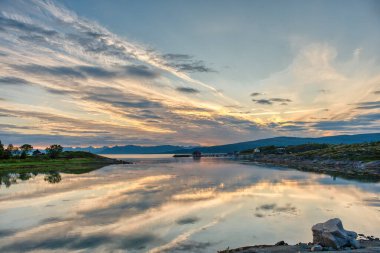 Ballangen, Norveç 'in Nordland ilinin kuzeybatısında bulunan bir belediyedir..