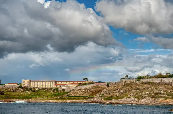 Baiona, İspanya 'nın başkenti Galiçya' nın Pontevedra eyaletine bağlı bir belediyedir.