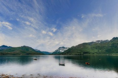 Laupstad, Norveç 'in Nordland iline bağlı Vagan Belediyesi' ne bağlı bir köydür..