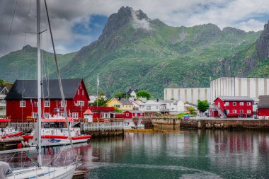 Svolaer, Norveç 'in Lofoten Adaları' nda yer alan Nordland ilinin Vagan Belediyesi 'nin yönetim merkezidir..