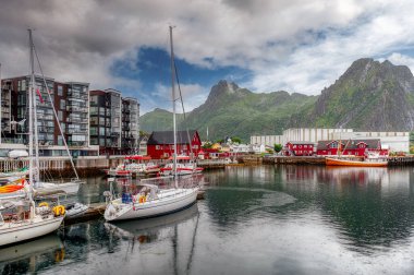 Svolaer, Norveç 'in Lofoten Adaları' nda yer alan Nordland ilinin Vagan Belediyesi 'nin yönetim merkezidir..