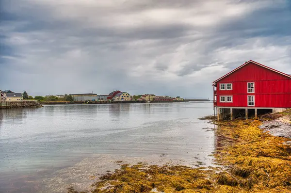 Svolaer, Norveç 'in Lofoten Adaları' nda yer alan Nordland ilinin Vagan Belediyesi 'nin yönetim merkezidir..