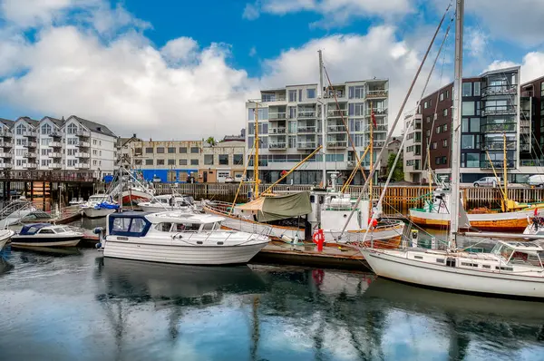 Svolaer, Norveç 'in Lofoten Adaları' nda yer alan Nordland ilinin Vagan Belediyesi 'nin yönetim merkezidir..