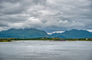 Leknes, Norveç 'in Nordland ilinin Vestvgy ilçesine bağlı bir beldedir..
