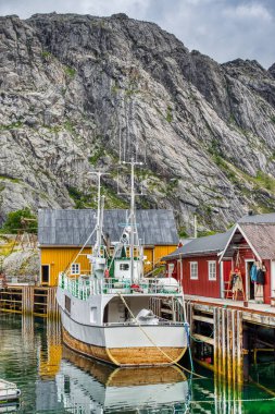 Ramberg, Norveç 'in Nordland ilinde Flakstad Belediyesi' nin yönetim merkezidir. Köy, Lofoten takımadasındaki Flakstadya adasında yer almaktadır.