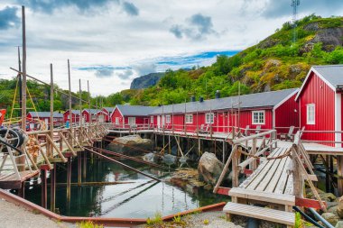Ramberg, Norveç 'in Nordland ilinde Flakstad Belediyesi' nin yönetim merkezidir. Köy, Lofoten takımadasındaki Flakstadya adasında yer almaktadır.