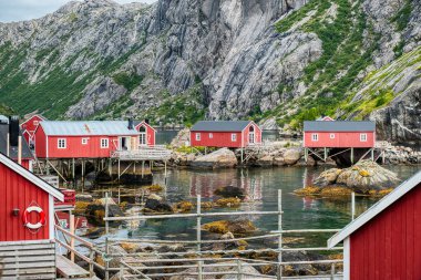 Ramberg, Norveç 'in Nordland ilinde Flakstad Belediyesi' nin yönetim merkezidir. Köy, Lofoten takımadasındaki Flakstadya adasında yer almaktadır.