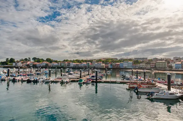 Mugardos, Galiçya 'nın La Corua eyaletinde, Ferrol bölgesinin güneybatısında yer alan bir belediyedir.