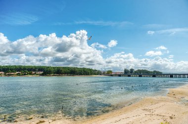 El Grove u Ogrobe, Salnes Bölgesi 'nin batısında (Pontevedra ili) Arosa Nehri' nin girişinde yer alan bir yarımada.,