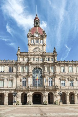 A Coruna İspanya 'nın kuzeybatısındaki Galiçya bölgesinde bulunan bir liman kentidir..