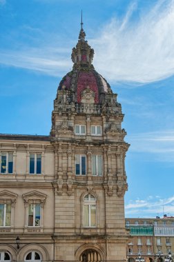 A Coruna İspanya 'nın kuzeybatısındaki Galiçya bölgesinde bulunan bir liman kentidir..