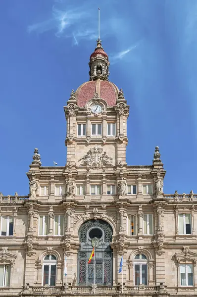A Coruna İspanya 'nın kuzeybatısındaki Galiçya bölgesinde bulunan bir liman kentidir..