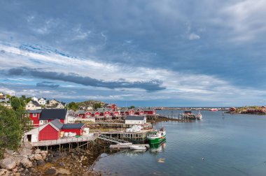 Reine, Norveç 'in Nordland County, Lofoten Adaları' nda bulunan Moskenes belediyesinin yönetim merkezi ve balıkçı köyüdür.