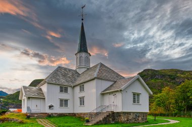 Sorvagen, Norveç 'in Lofoten Adaları' nın Nordland ilçesine bağlı Moskenes belediyesine bağlı bir balıkçı köyüdür..