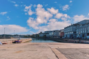 Sada, İspanya 'nın A Corua eyaletine bağlı belediyesi. Ras Altas 'ta, Betanzos halklarının içinde, Galiçya, İspanya