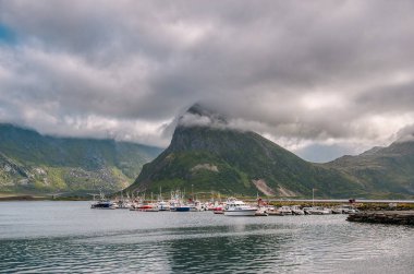 Flakstad, Norveç 'in Lofoten Adaları' nda bir belediyedir. Flakstadoya adasında yer almaktadır. Belediyenin yönetim merkezi Ramberg 'dir.,
