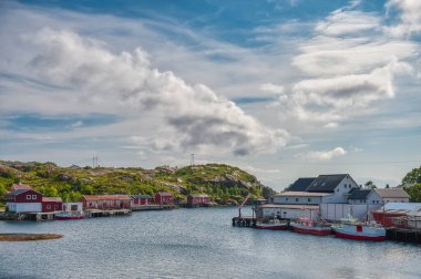 Sund, Norveç 'in Hordaland iline bağlı bir belediyedir. Midhordland ilçesinde yer almaktadır. Yönetim merkezi Skogsvag şehridir..